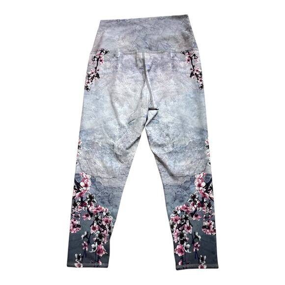 EVOLUTION AND CREATION Womens Size Medium Fits Small Cropped Yoga Leggings Pants - Picture 2 of 5